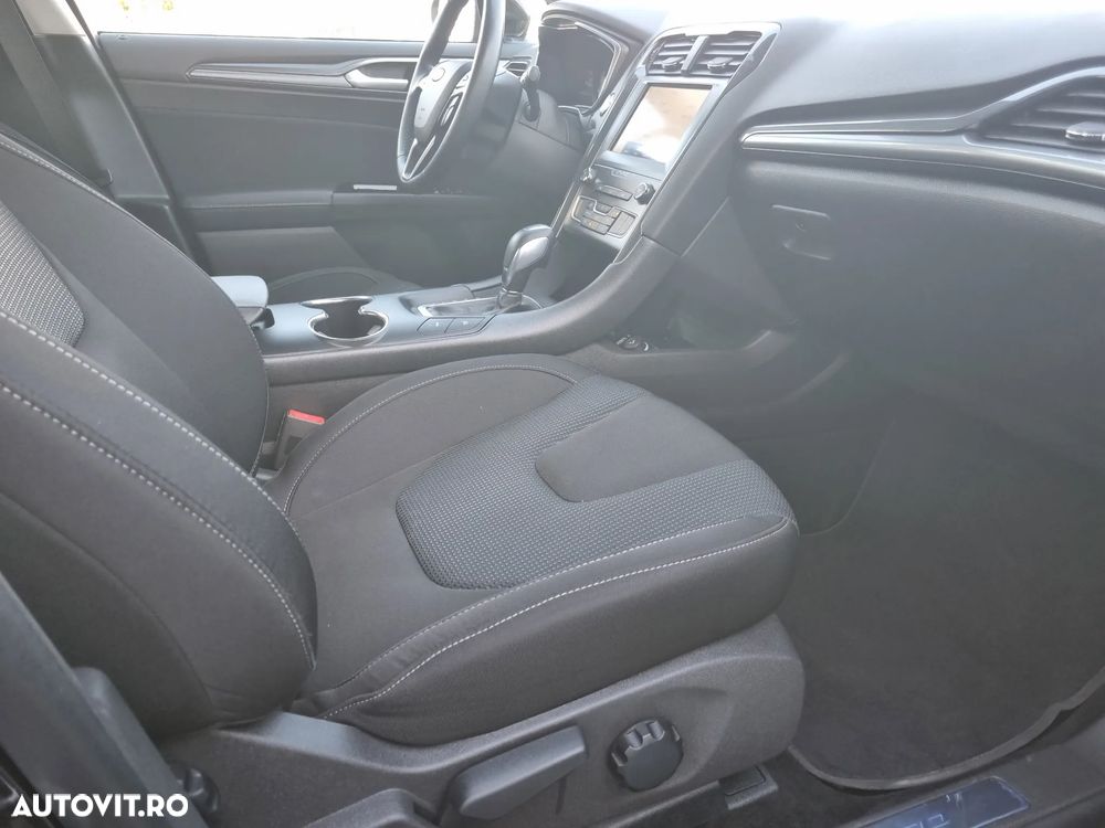 Ford Mondeo - 12