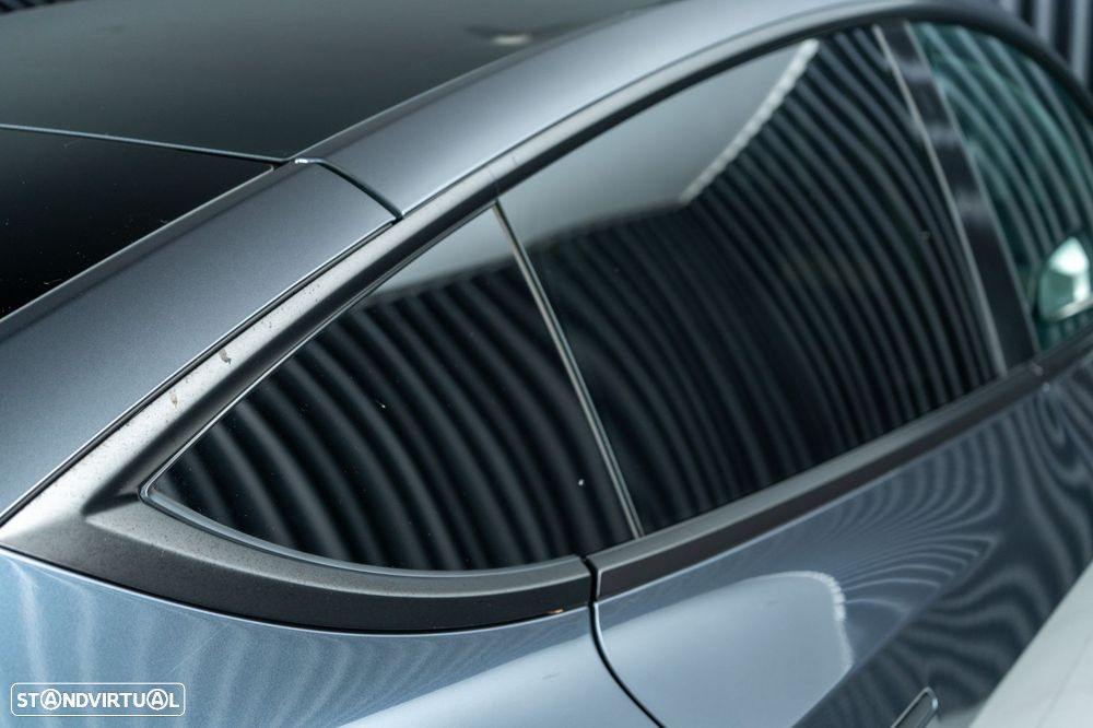 Tesla Model Y Standard RWD - 23