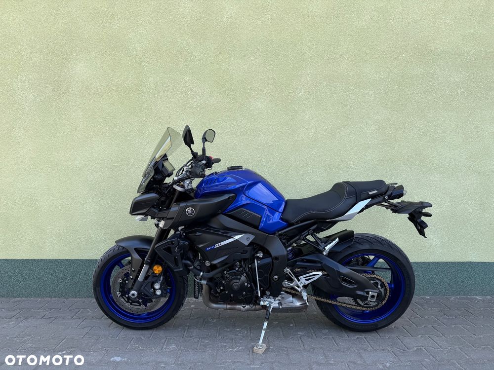 Yamaha MT - 28