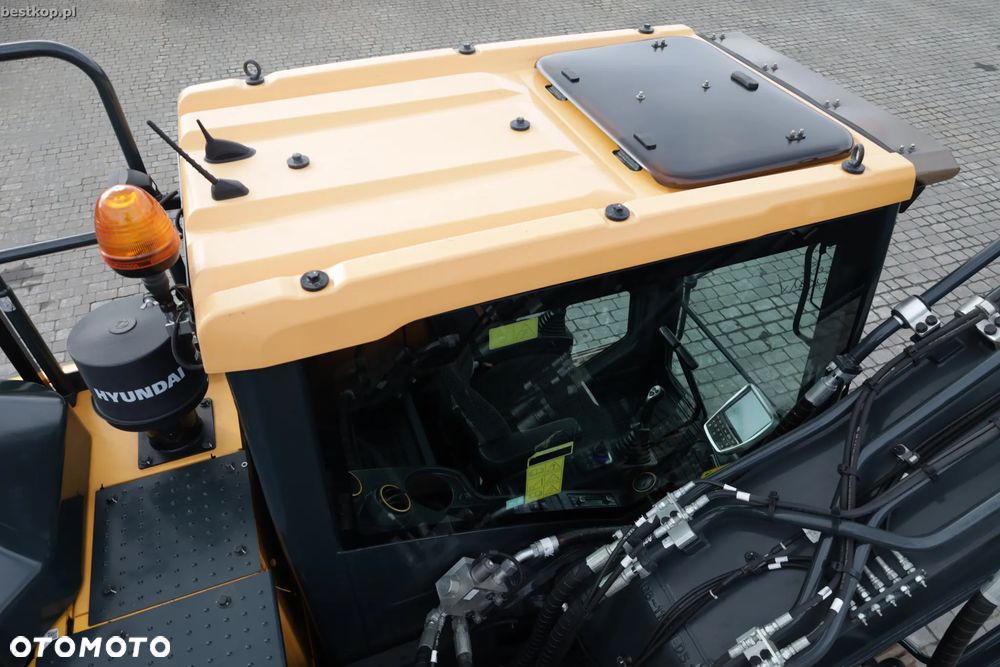 Hyundai HX220AL - 27