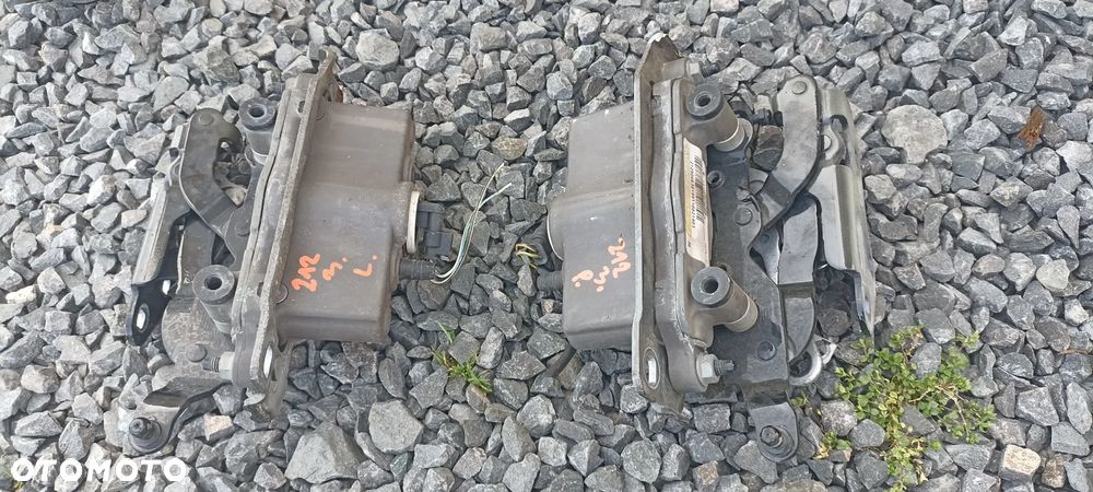 MERCEDES W212 ZAWIAS Maski Lewy Prawy Nabój kpl Czarny 197