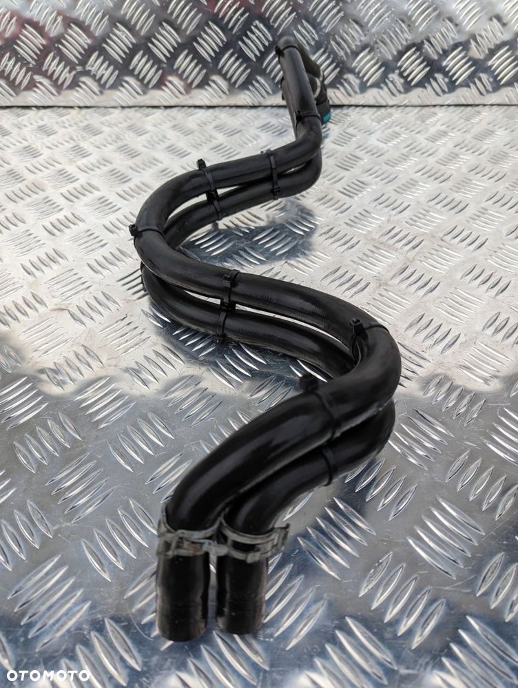 WĘŻE PRZEWODY PŁYNU CHŁODZĄCEGO WODY SCANIA NTG 2428601, 2428603 - 3