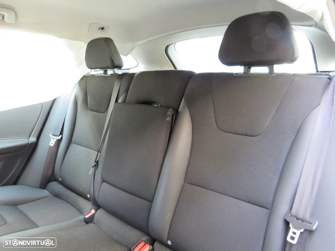 VOLVO V60 2.0 D3 (163Cv) 2011 - Peças Usadas (7605) - 6