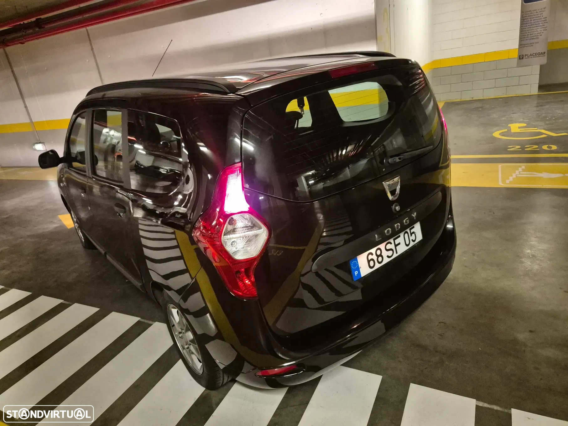 Dacia Lodgy 1.2 TCe Confort 7L - 18