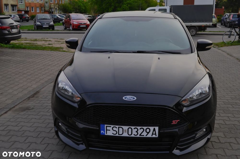 Ford Focus 2.0 EcoBoost ST - 2