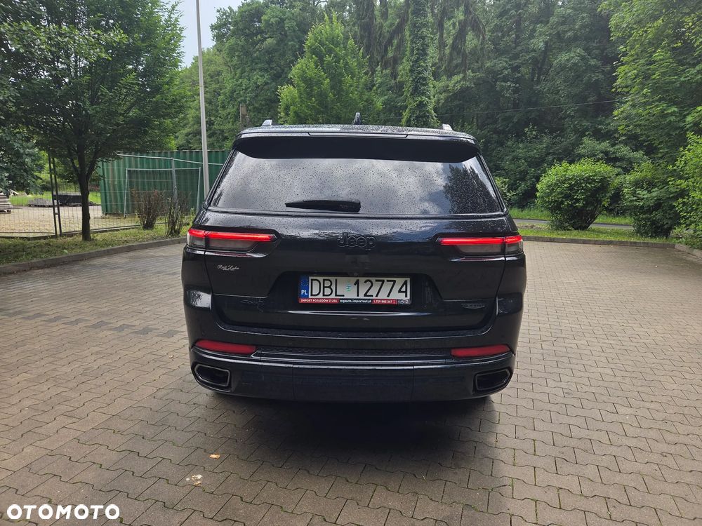 Jeep Grand Cherokee - 12