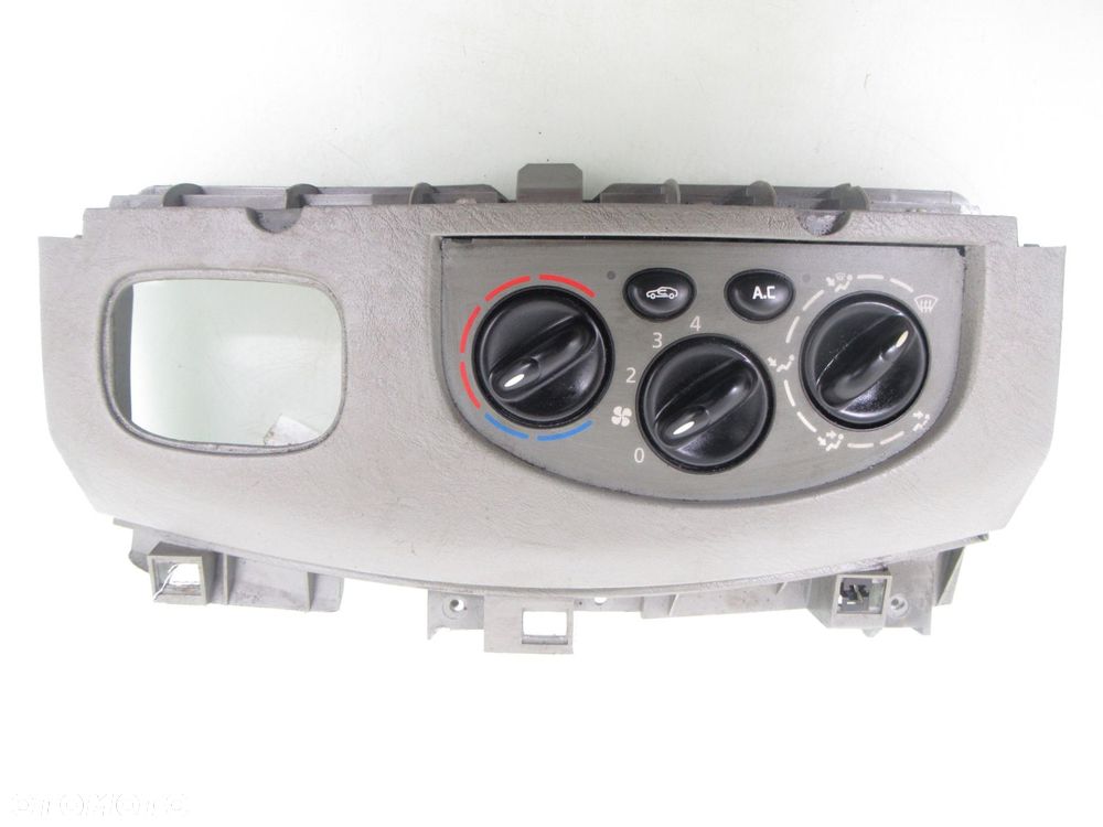 PANEL NAWIEWU Z AC RENAULT TRAFIC II 69920002 8200004603 91165788 - 1