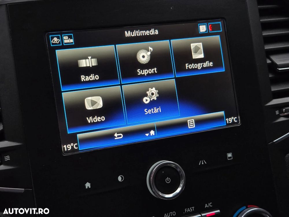 Renault Megane TCe 140 GPF EDC BUSINESS EDITION - 25