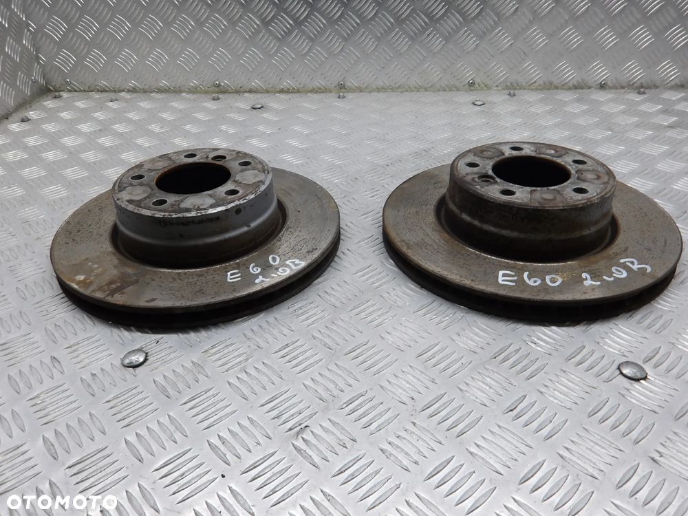 BMW E60 03-07 SEDAN 2.0B TARCZE HAMULCOWE - 2