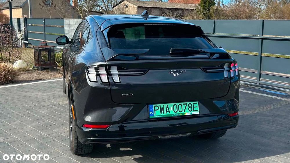 Ford Mustang Mach-E AWD PREMIUM - 18