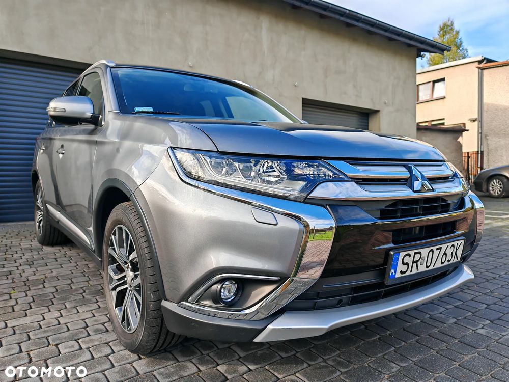 Mitsubishi Outlander 2.0 Instyle + 4WD CVT - 7