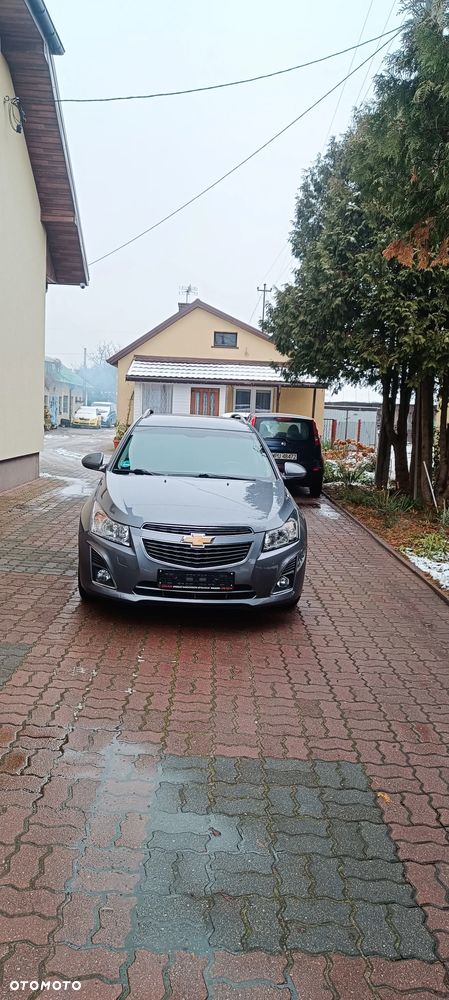 Chevrolet Cruze 1.6 LS+ - 1