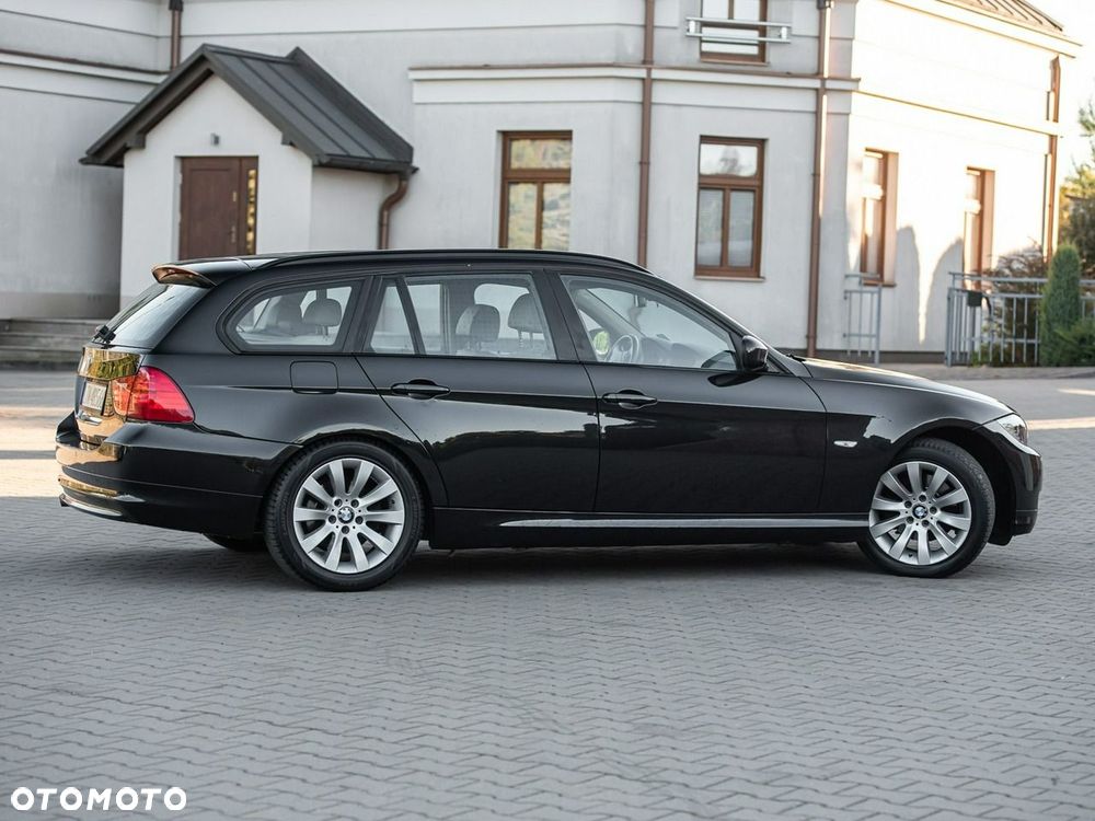 BMW Seria 3 318d Sport Line - 18