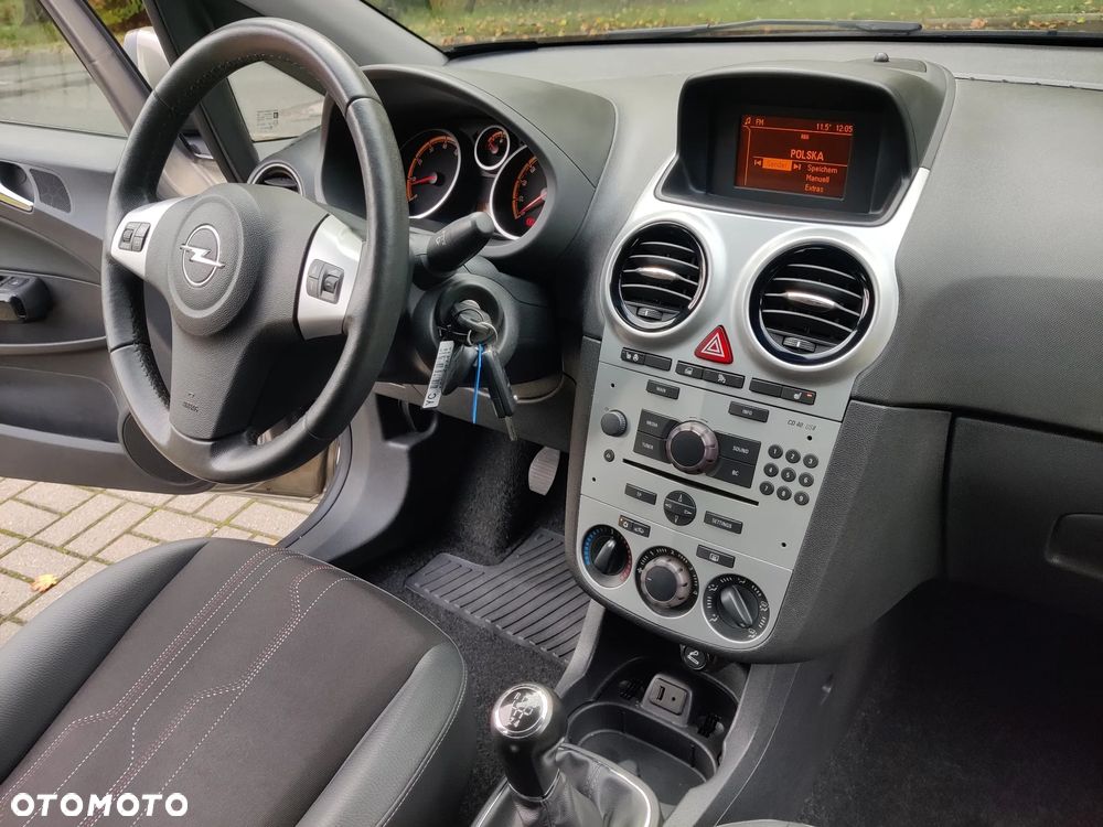 Opel Corsa 1.4 16V 150 Jahre - 27