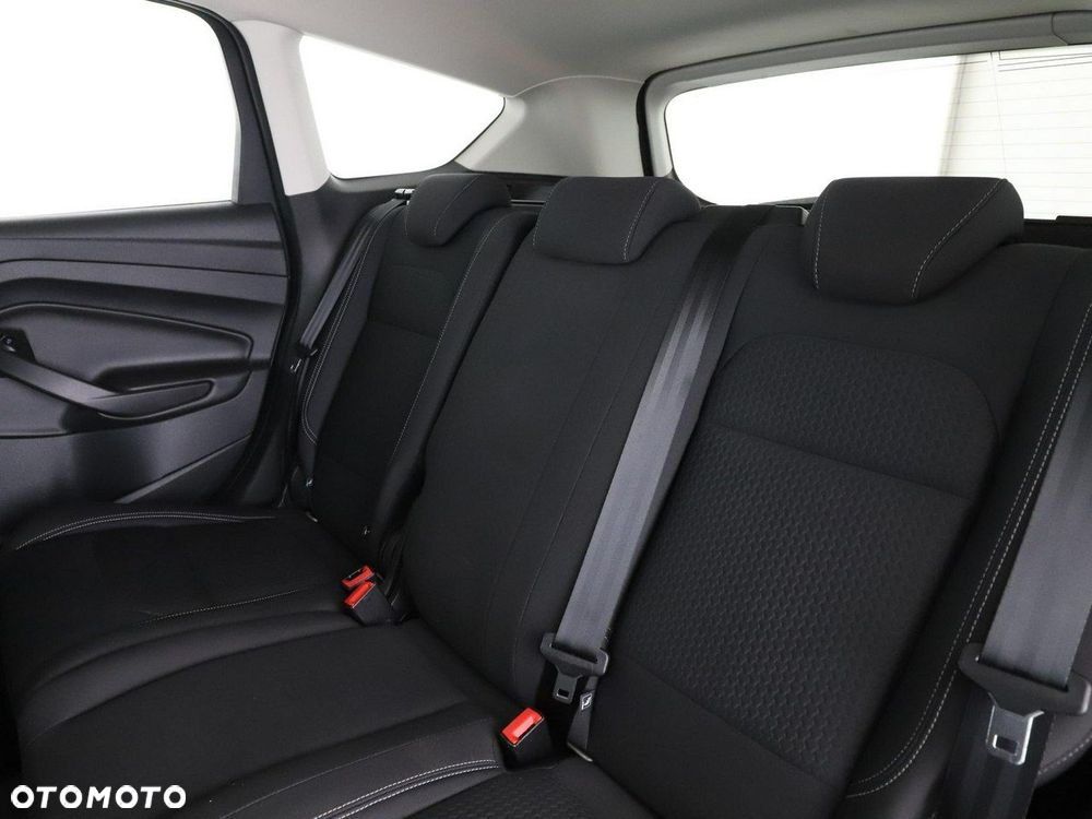 Ford Kuga 1.5 EcoBoost 2x4 Trend - 18