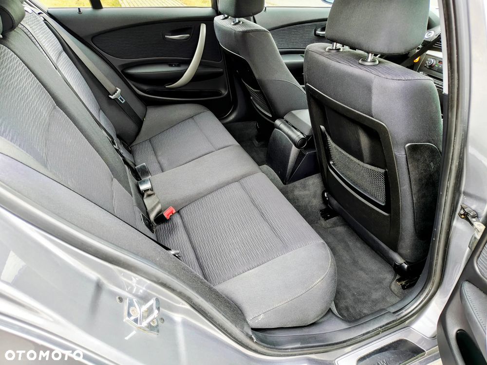 BMW Seria 1 116i - 16