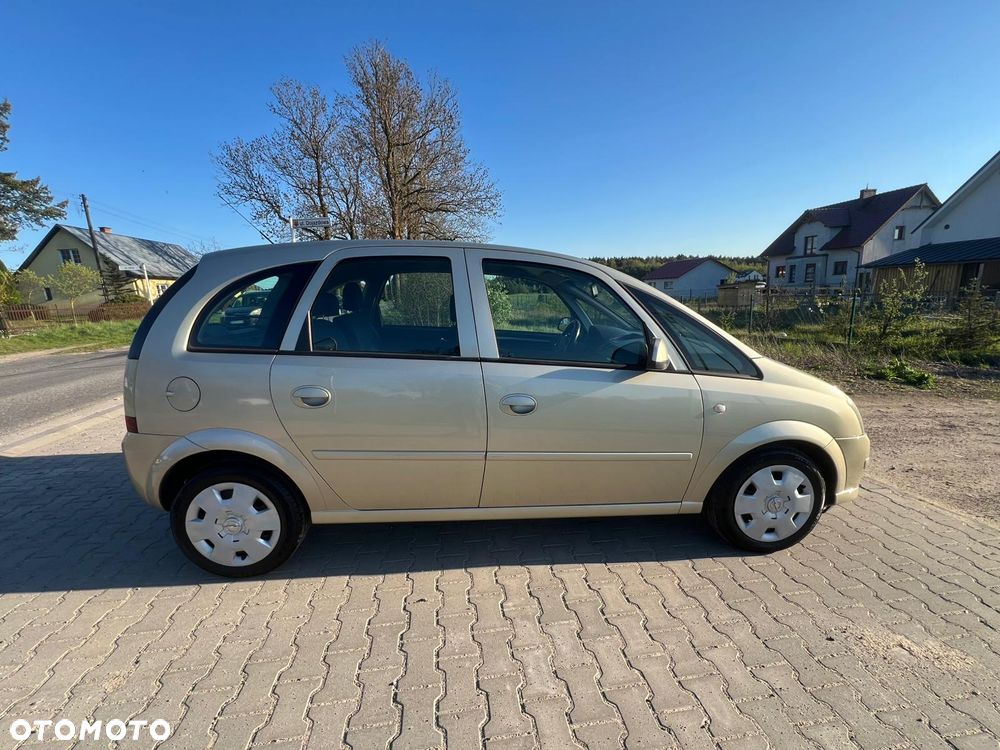 Opel Meriva 1.8 16V Cosmo Easytronic - 4