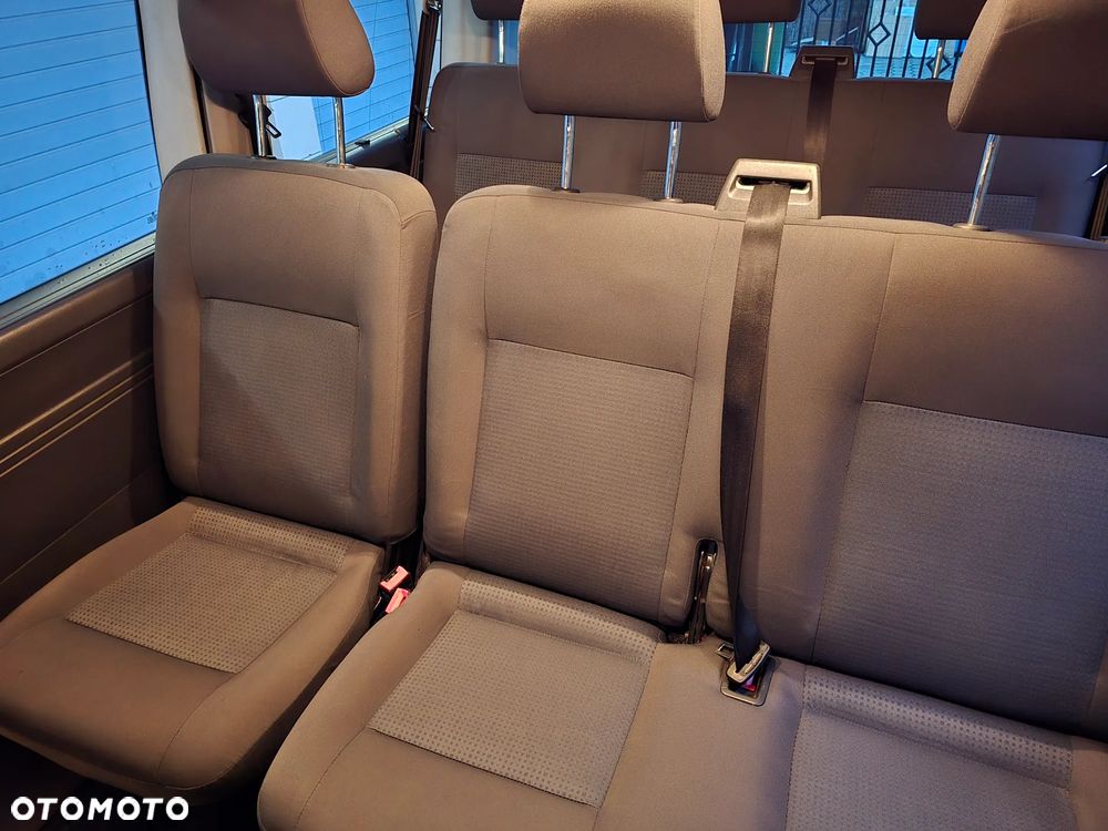 Volkswagen Transporter Caravelle Kurz Autm DPF Comfortline - 16