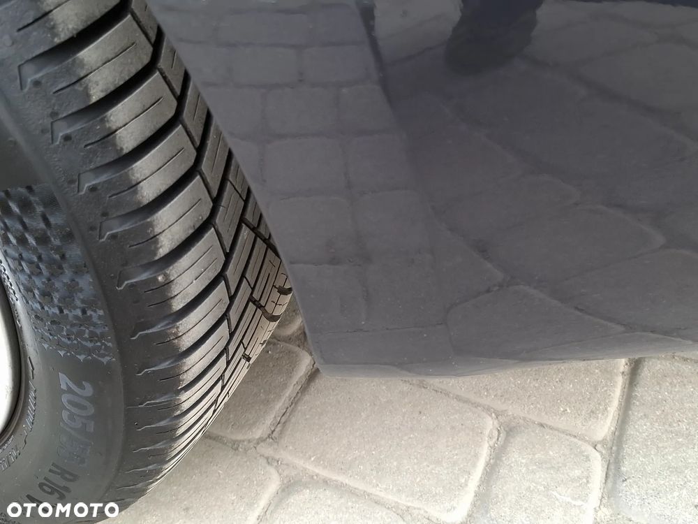 Kia Ceed 1.6 GDI ISG Platinum Edition - 16