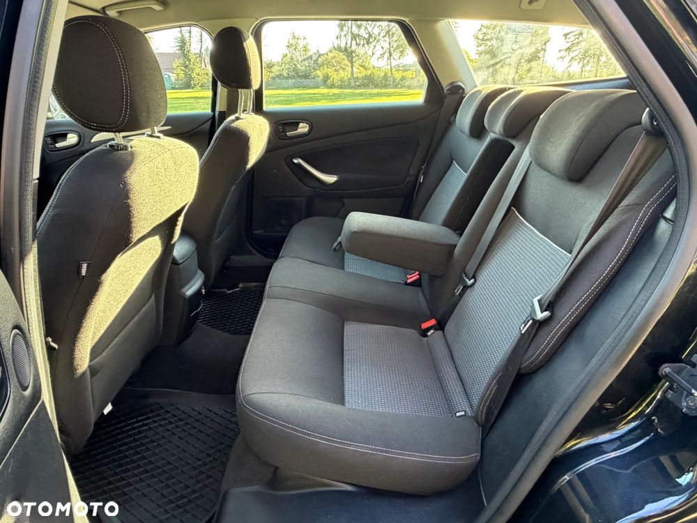 Ford Mondeo - 14