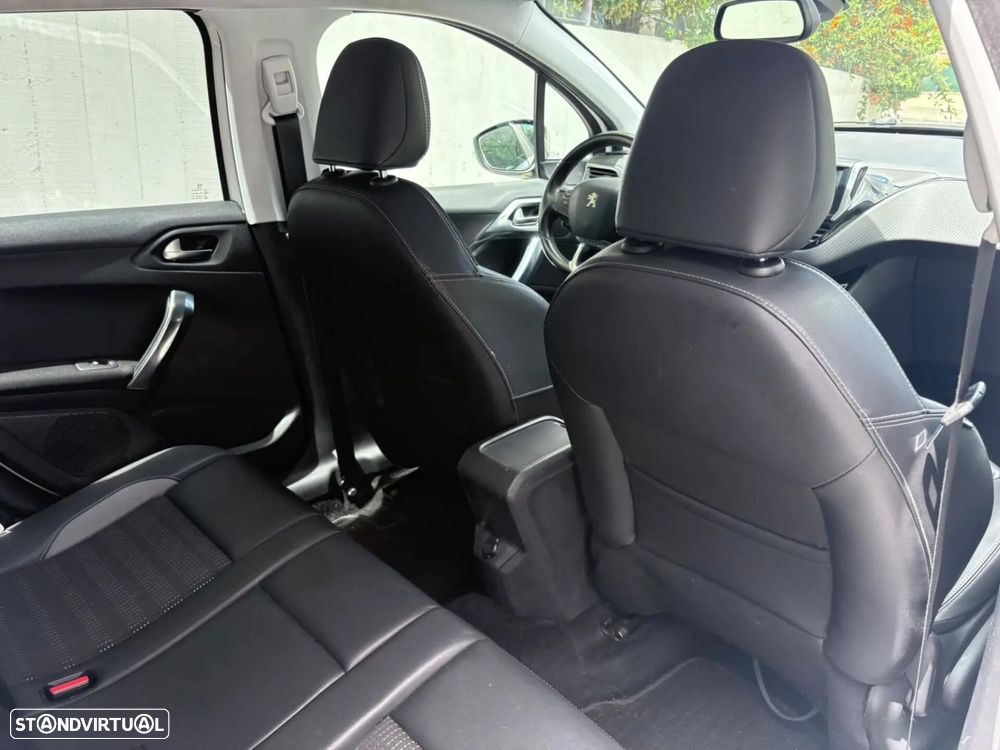 Peugeot 2008 1.6 e-HDi Allure - 55