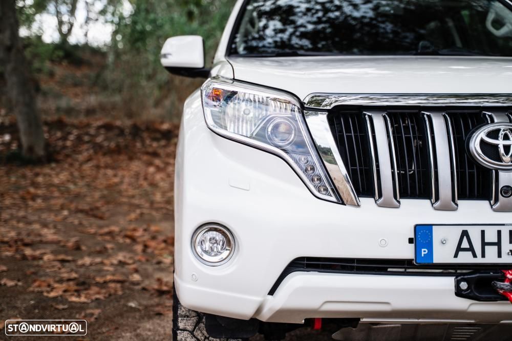 Toyota Land Cruiser Prado - 3