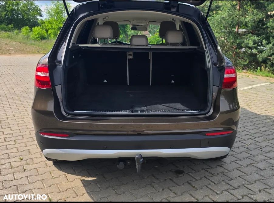 Mercedes-Benz GLC - 24