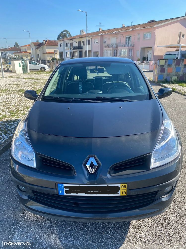 Renault Clio - 10