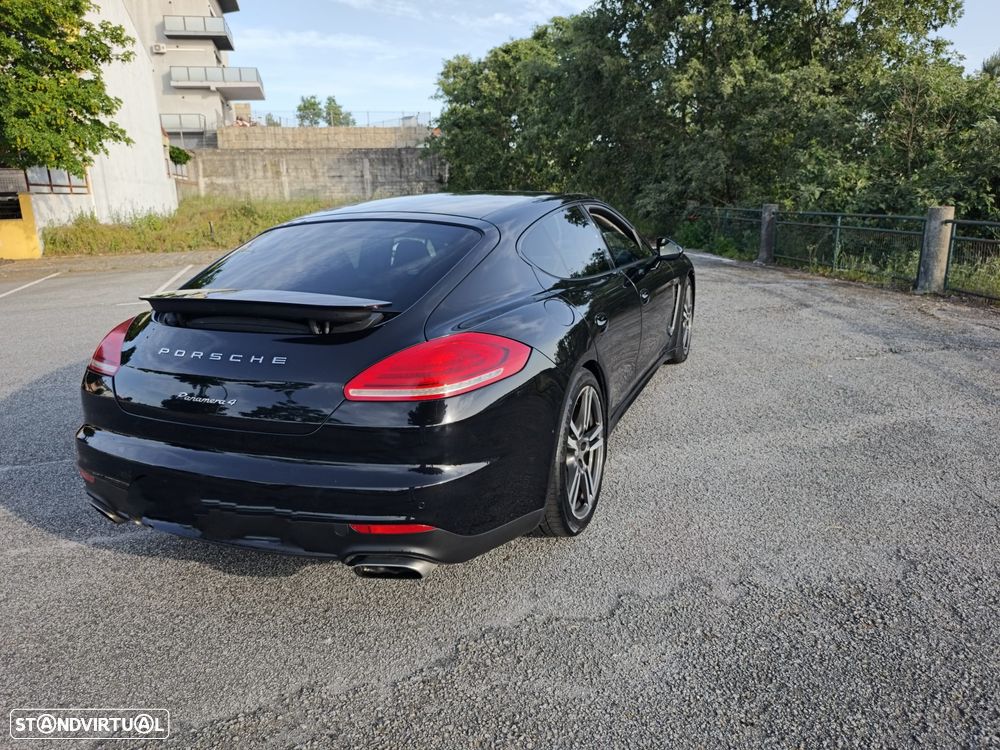 Porsche Panamera 4 PDK Edition - 1
