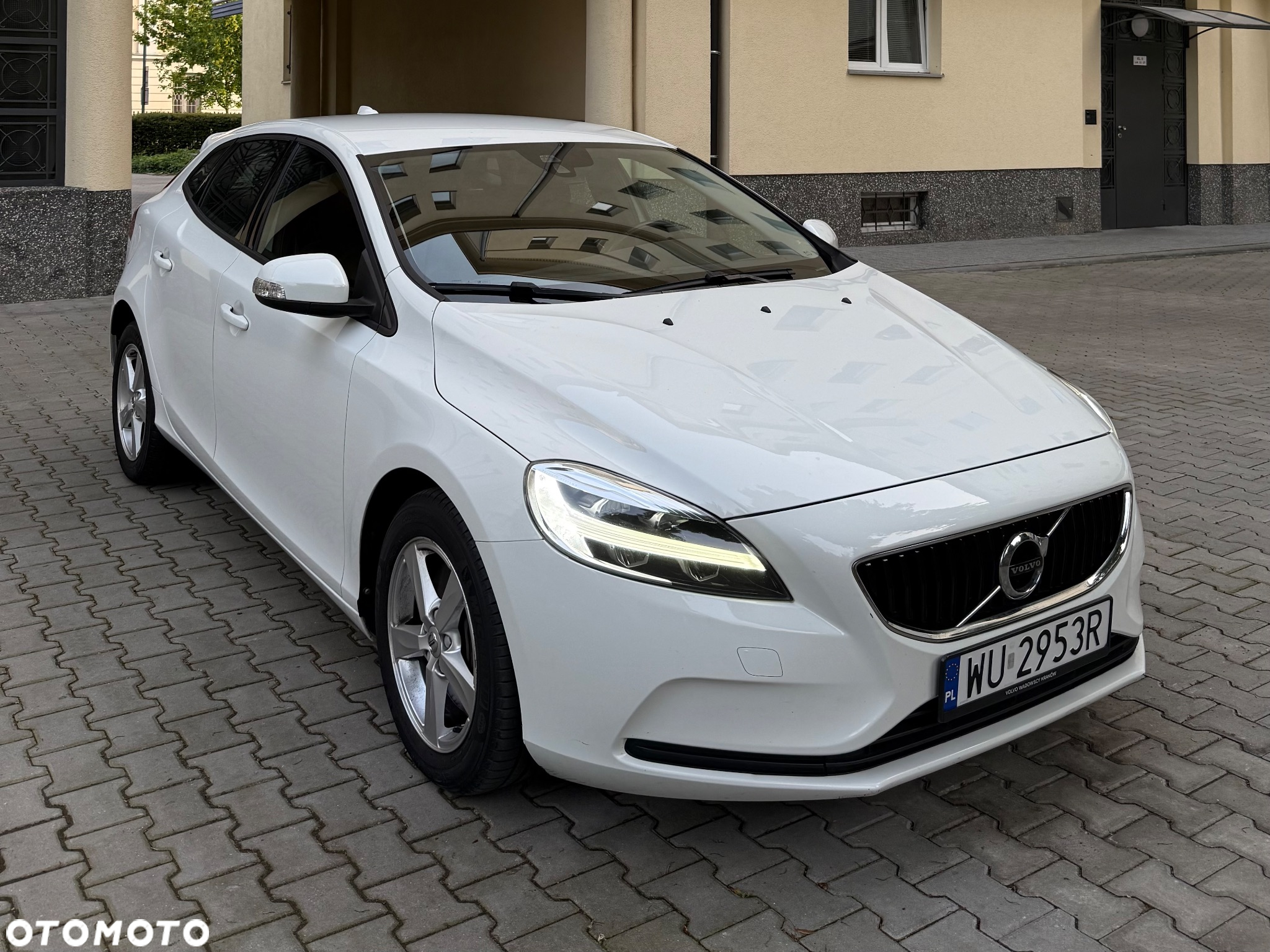 Volvo V40 T3 Drive-E Kinetic - 3