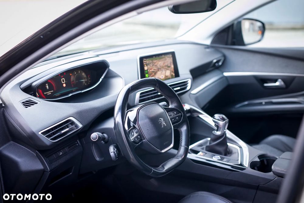 Peugeot 3008 1.6 BlueHDi Allure S&S - 9