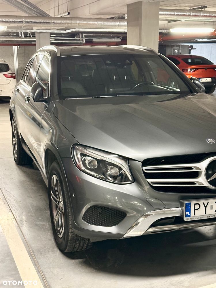 Mercedes-Benz GLC 250 4Matic 9G-TRONIC AMG Line - 5