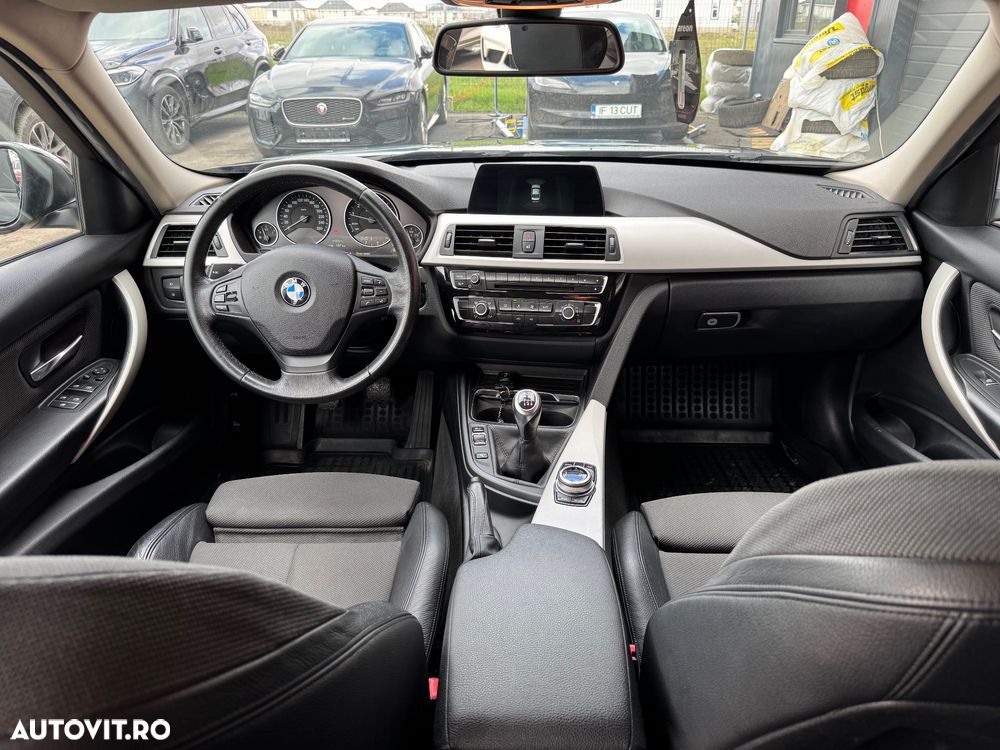 BMW Seria 3 318i Sport Line - 11