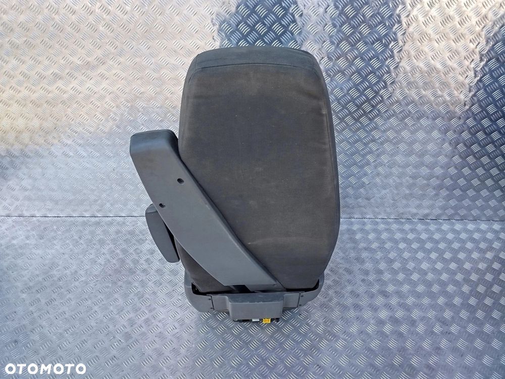 FOTEL KIEROWCY SCANIA STREAMLINE - 7