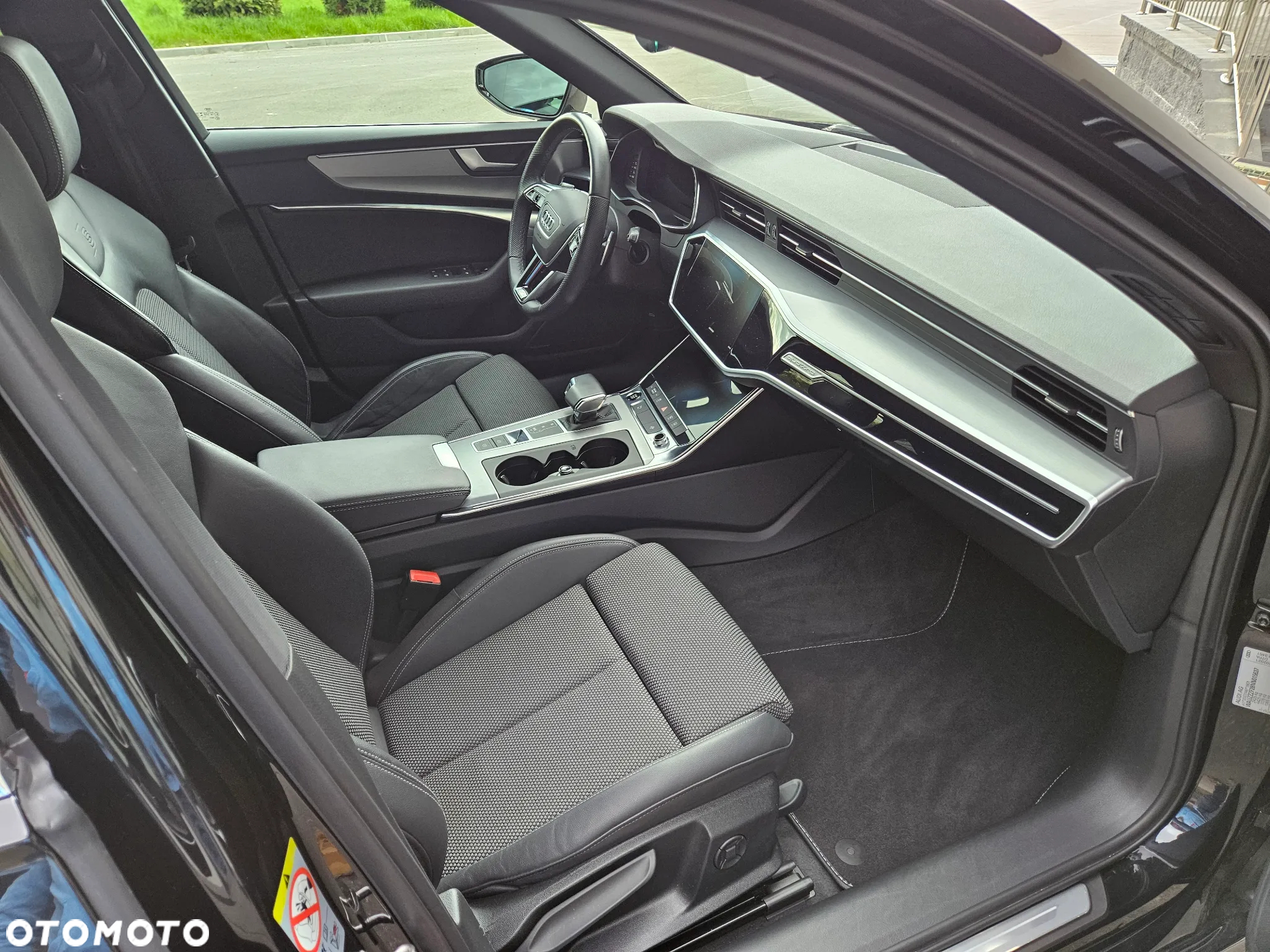 Audi A6 Avant 40 TDI quattro S tronic S line - 11