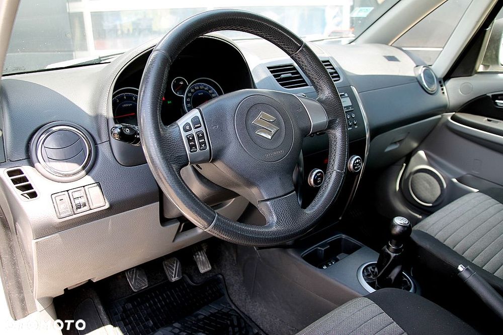 Suzuki SX4 1.6 VVT 4x4 Comfort - 3