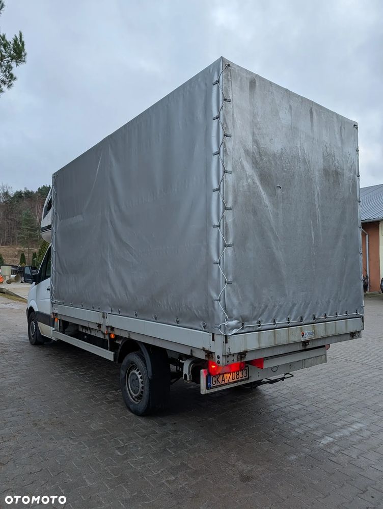 Mercedes-Benz Sprinter - 4