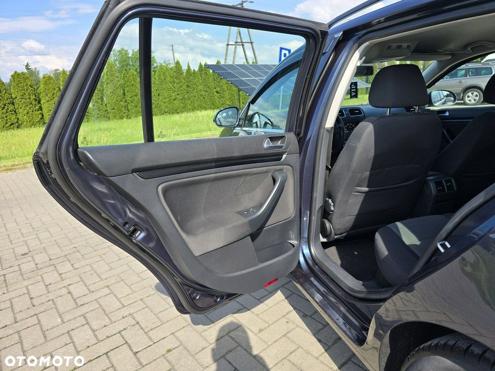 Volkswagen Golf - 15
