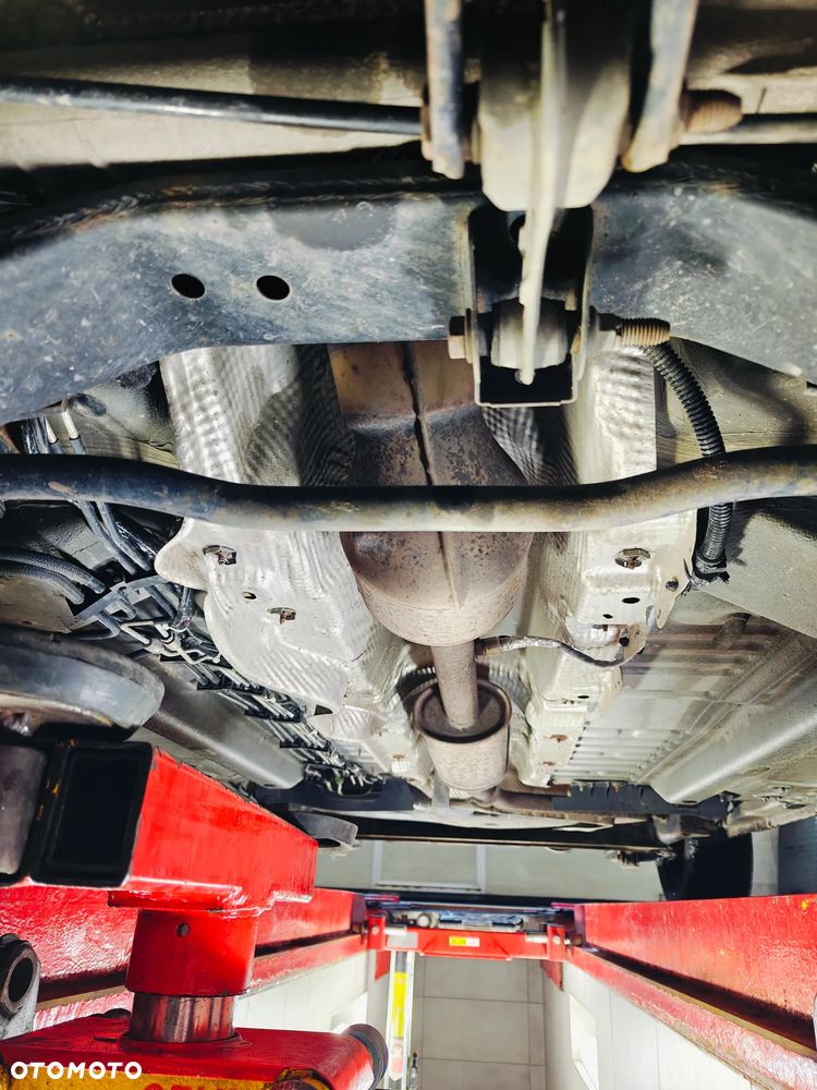 Dacia Lodgy 1.6 SCe Stepway S&S - 36