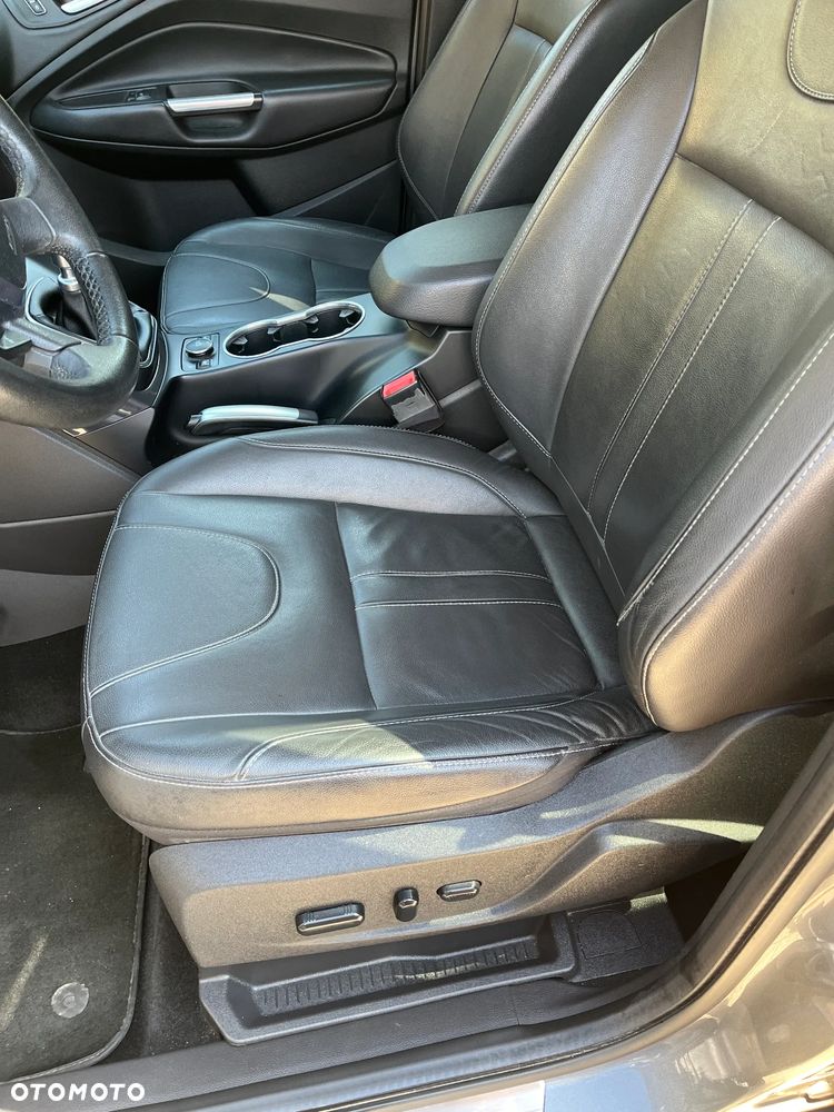 Ford Kuga - 11