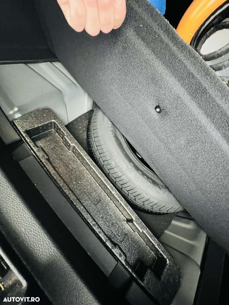 Renault Arkana MHEV 160 EDC Techno - 10