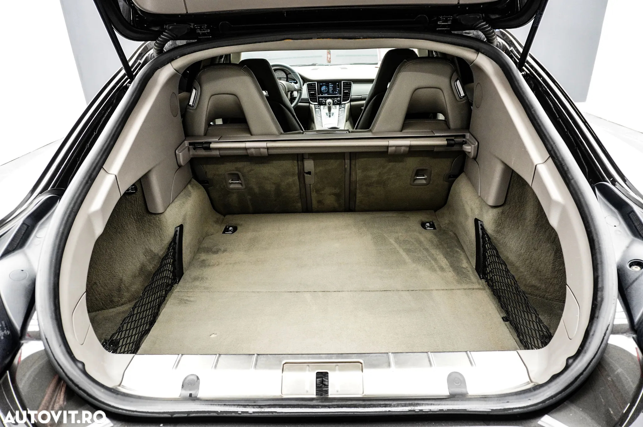Porsche Panamera 4S PDK - 23