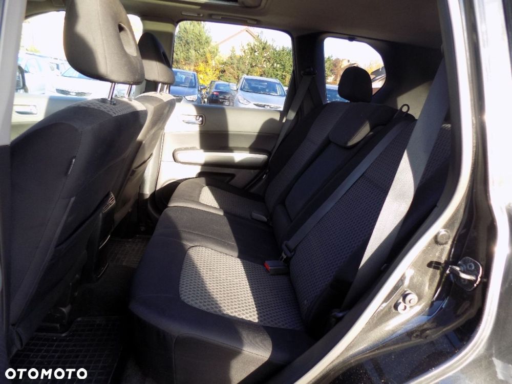 Nissan X-Trail - 8