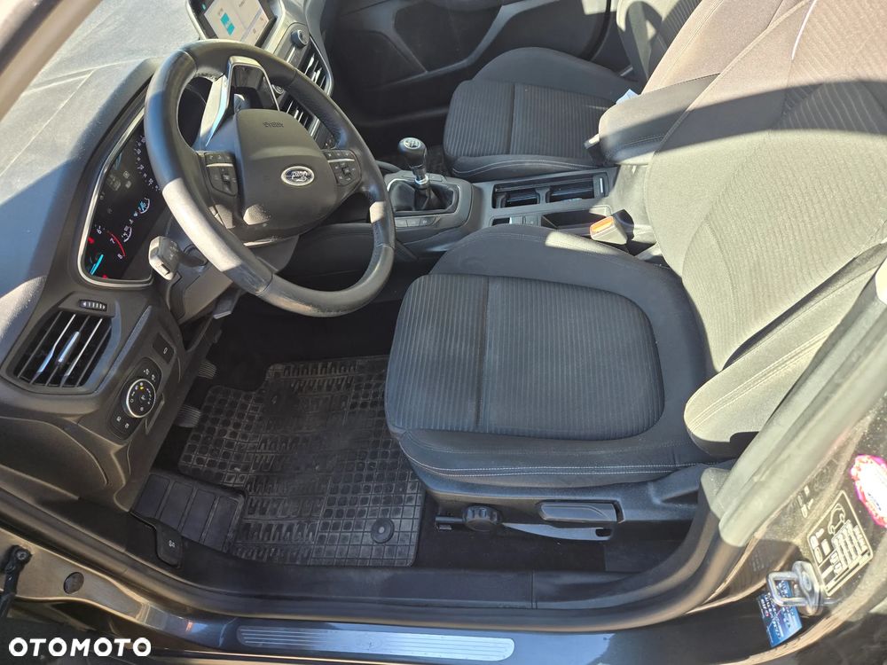 Ford Focus - 16