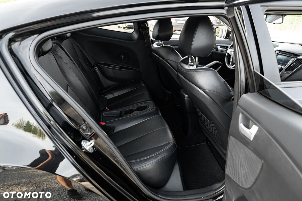Hyundai Veloster 1.6 Turbo Premium - 23