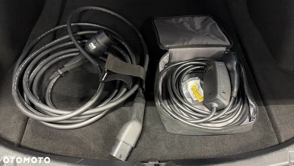Tesla Model 3 Langstreckenbatterie Allradantrieb Dual Motor - 14