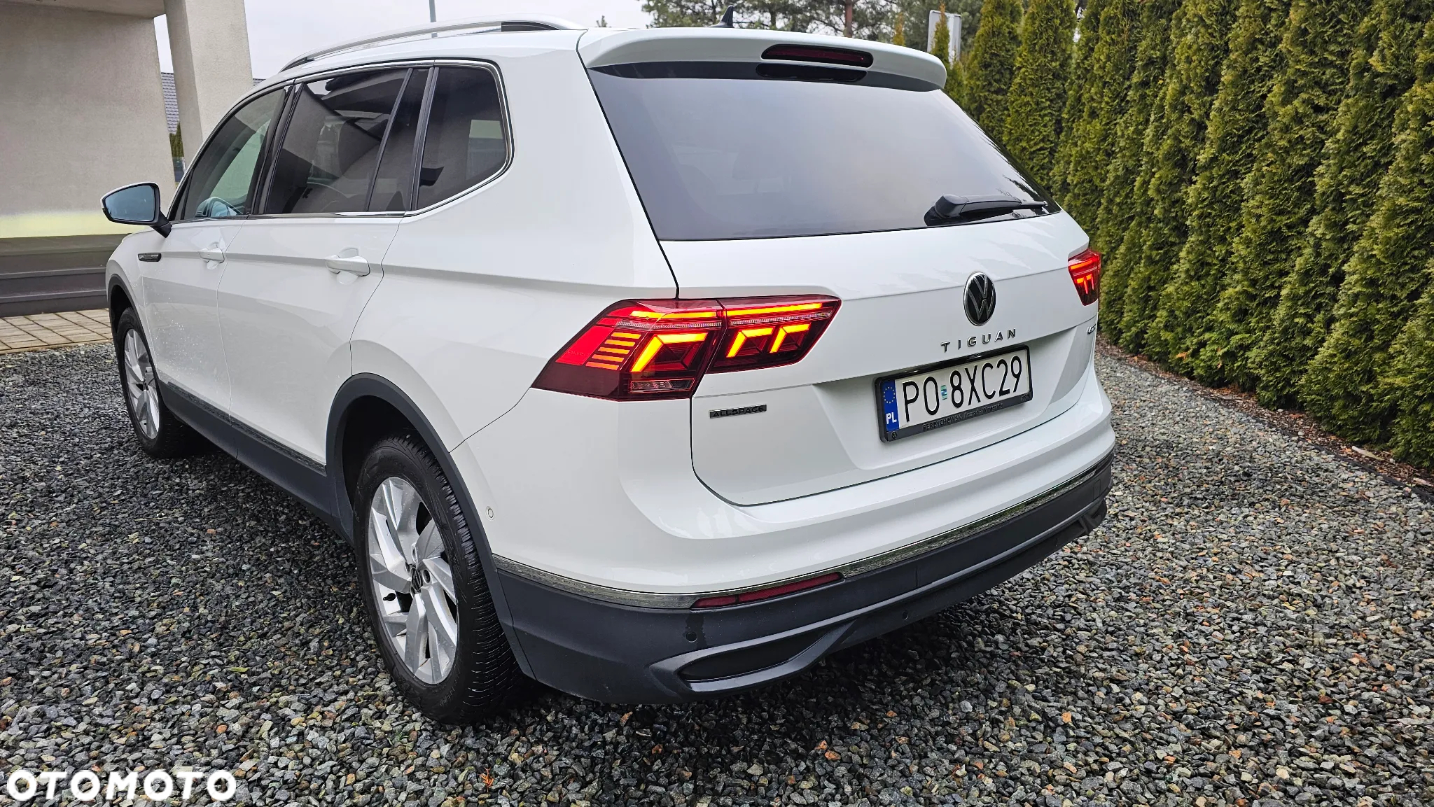 Volkswagen Tiguan Allspace 2.0 TSI 4Mot Life DSG - 4