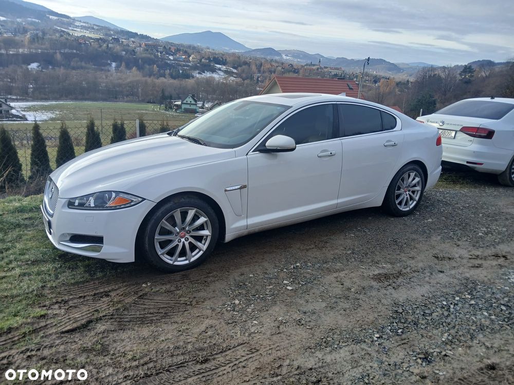 Jaguar XF 2.0 T Prestige - 2