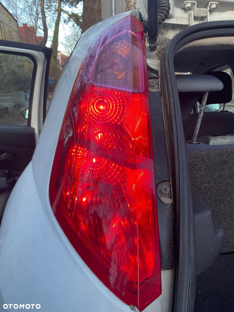 Fiat Grande Punto - 16