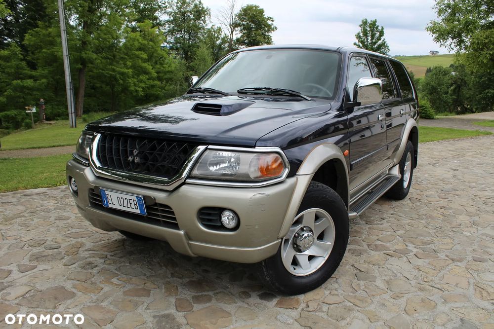 Mitsubishi Pajero Sport 2.5 TD Classic - 1